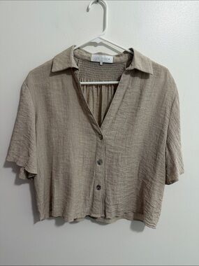 Zara Tan Crinkled Cropped Button Down Short Sleeve Blouse Collar Womens Small